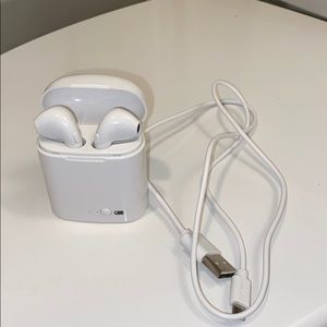 Use ILive Earbuds Wire free